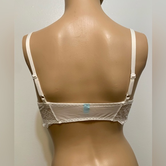 Victoria’s Secret Sexy Little Things Lace Corset Front Clasp White Lace Bra 34C - Picture 7 of 8